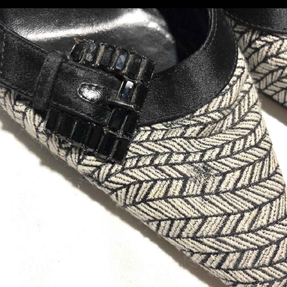 Manolos Blahnik pointy kitten heels - Picture 2 of 4